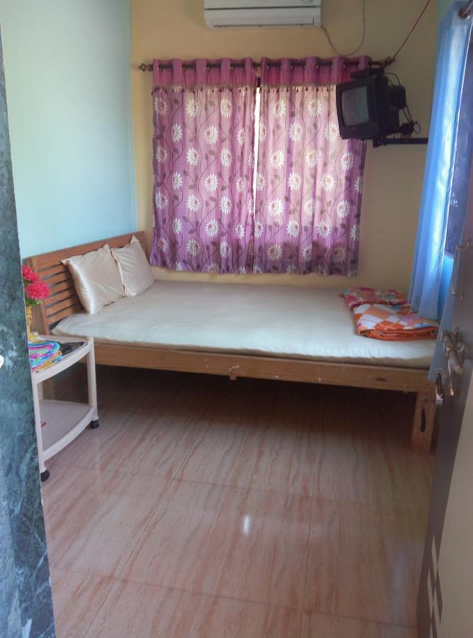 Om Shree Bed And Breakfast Harihareshwar Exterior photo
