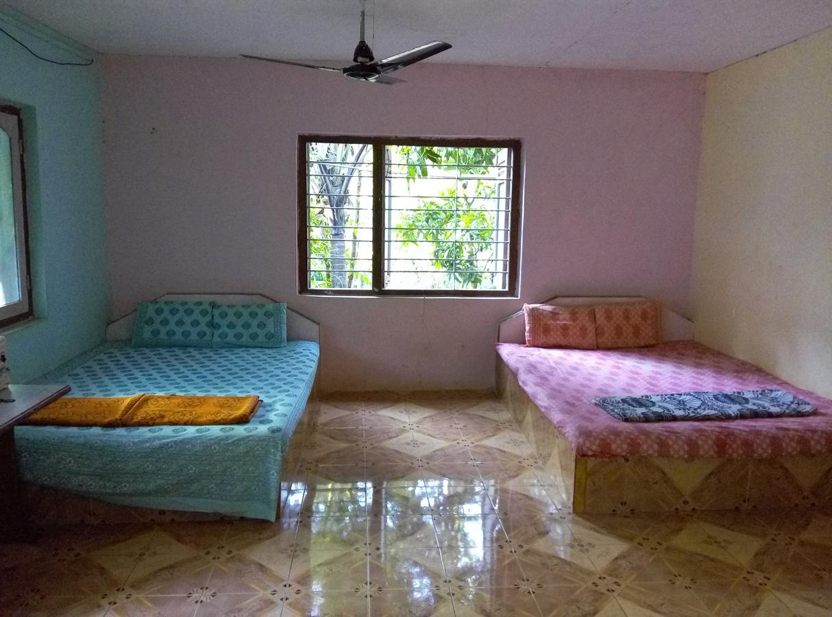 Om Shree Bed And Breakfast Harihareshwar Exterior photo